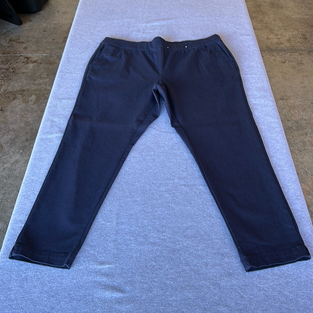 NWOT Emma James pull-on dark blue jean pant - Size XL.